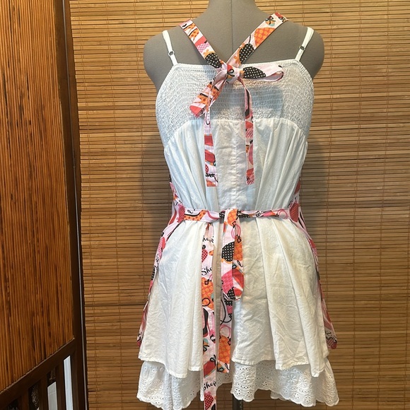 Apron with Several Pockets - Picture 2 of 2